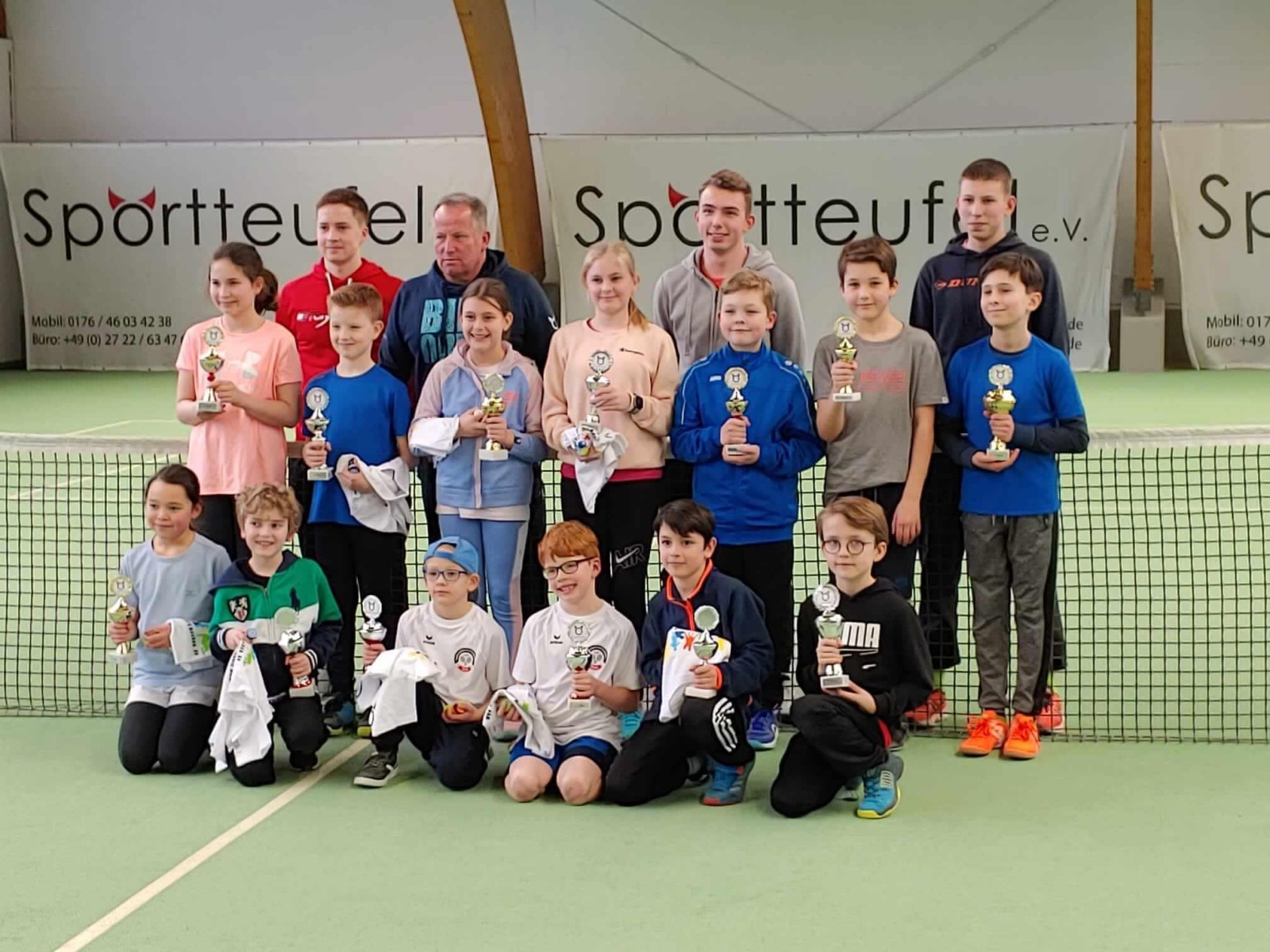 Bild der Kinder, die am Kleinfeldturnier teilgenommen haben