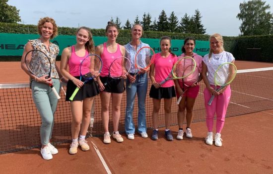 Milstenauer Tennisdamen steigen in die Verbandsliga auf